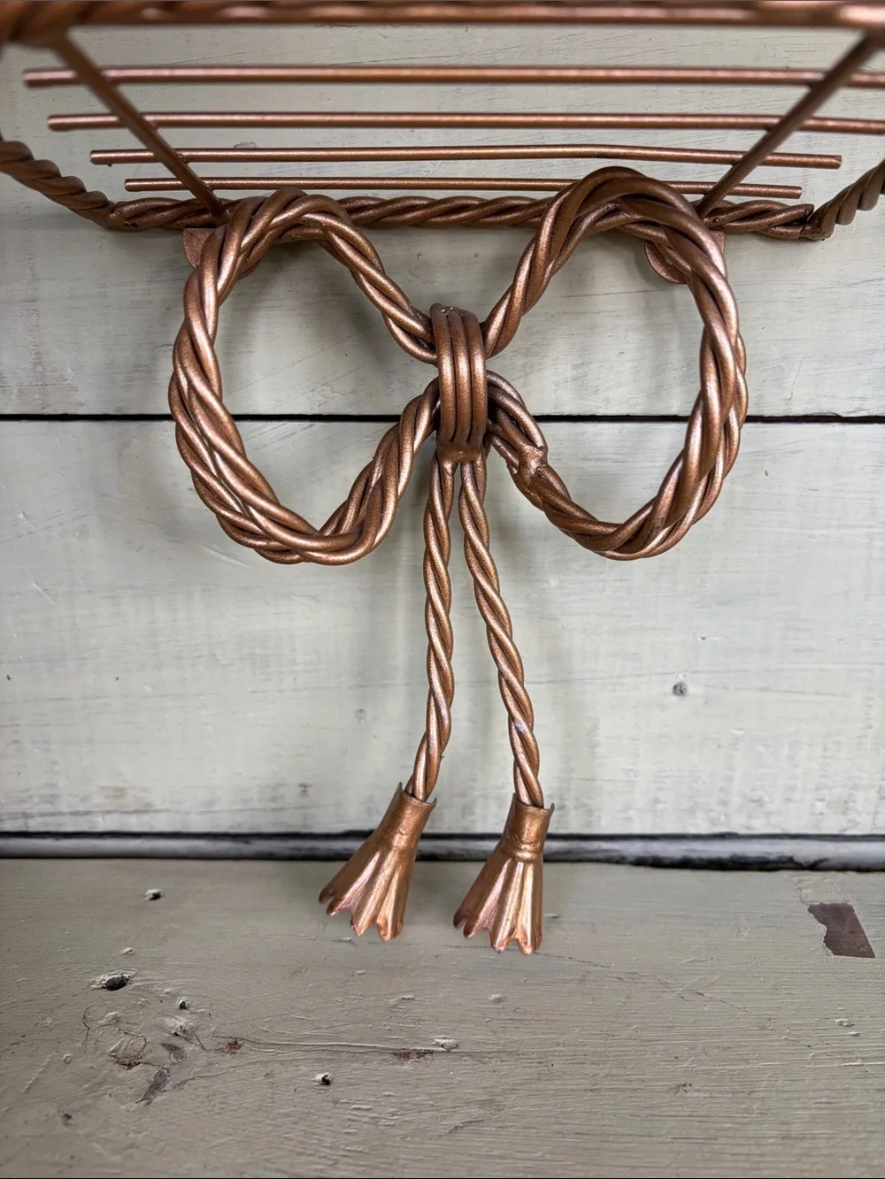 Vintage twisted rope bow shelf
